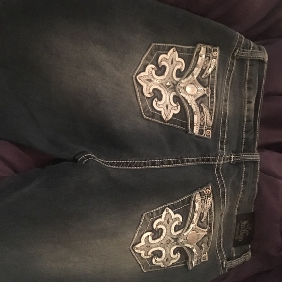 Jeans - Picture 3 of 3